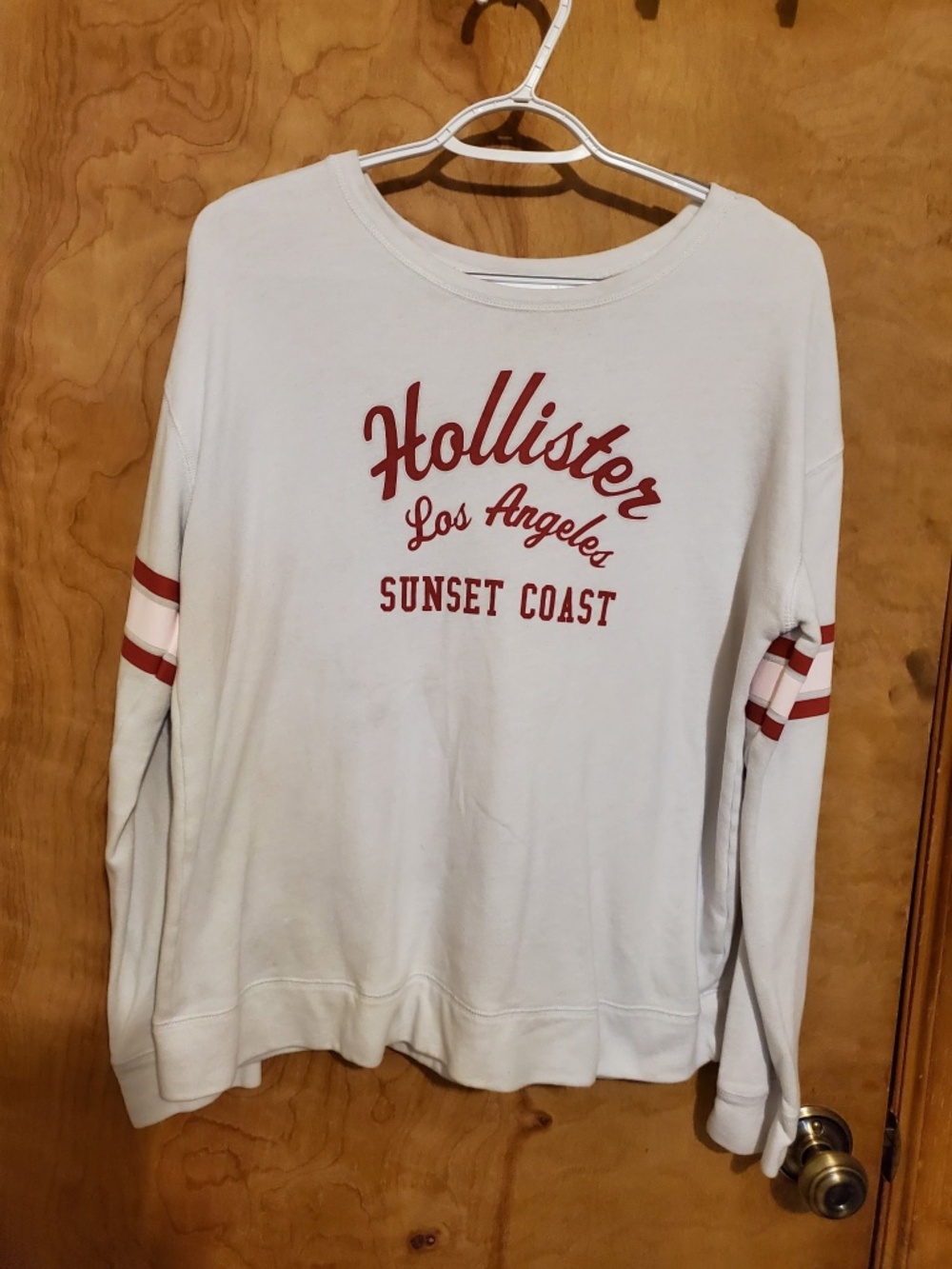 #824 Women's shirt by Hollister